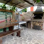 Clua House